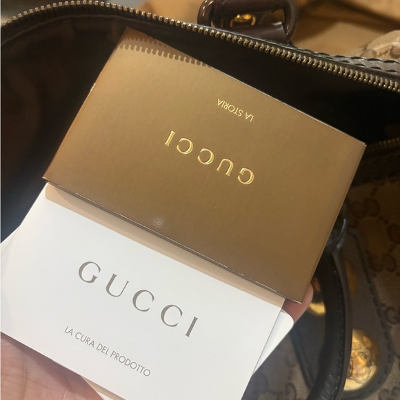 Gucci vintage in super pristine condition! - Picture 8 of 8